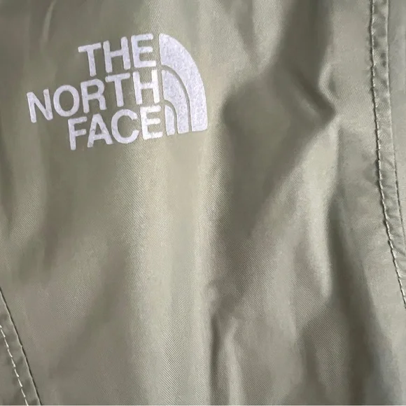 The North face Dry Vent Girls XL (18) Jacket lightweight packable EUC - Picture 4 of 9
